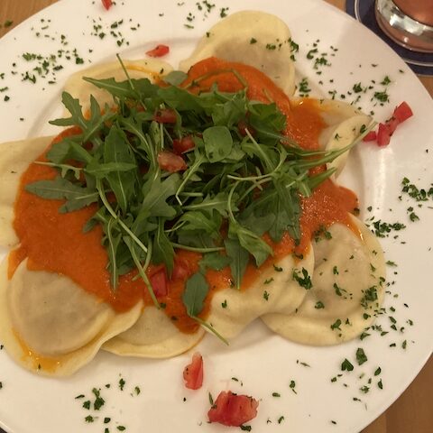 Prinz Myshkin Marienplatz vegan and vegetarian restaurant ravioli 